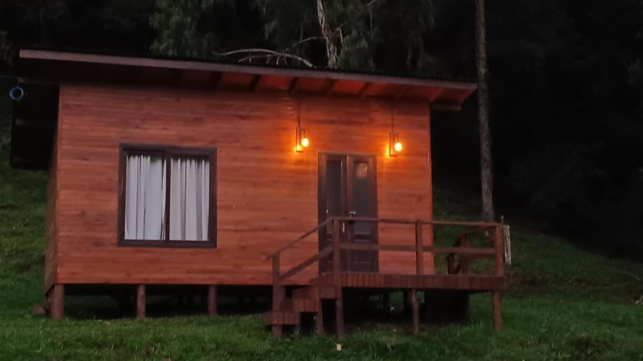 הוילה אורוביסי Quinta Dos Ventos Chale מראה חיצוני תמונה